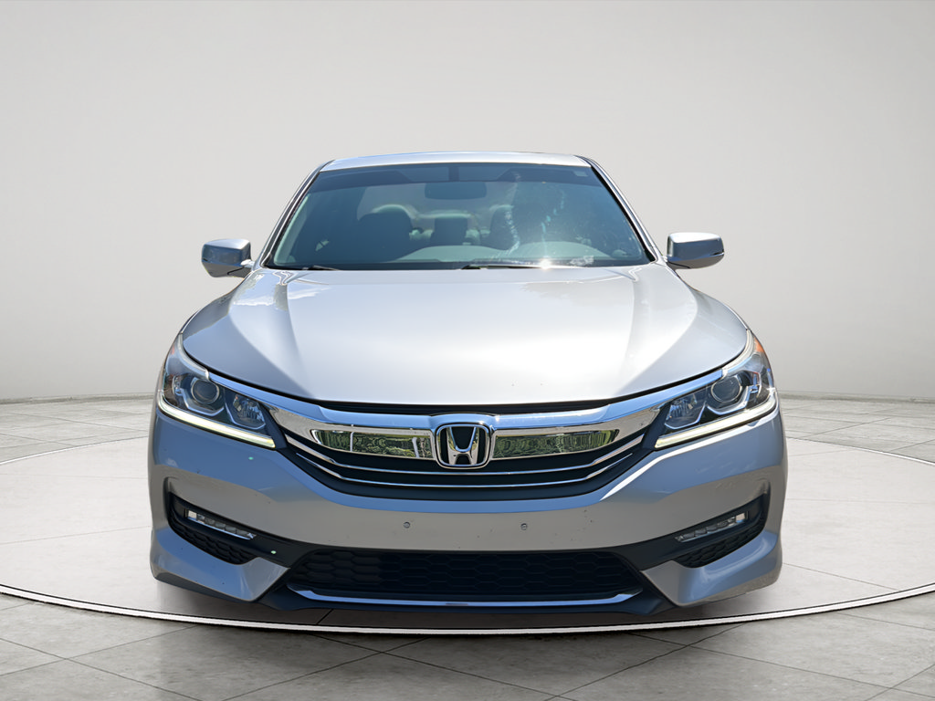 Used 2017 Honda Accord EX-L image 2
