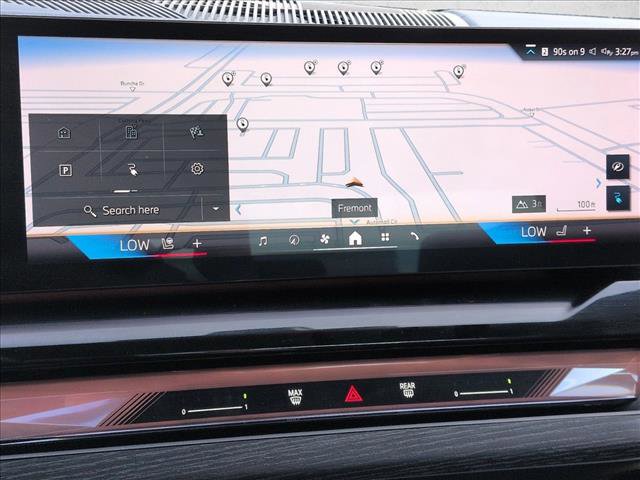 Used 2025 BMW i5 eDrive40i w/ Premium Package image 13