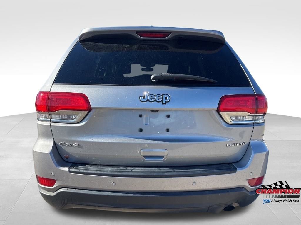 Used 2018 Jeep Grand Cherokee Laredo image 5