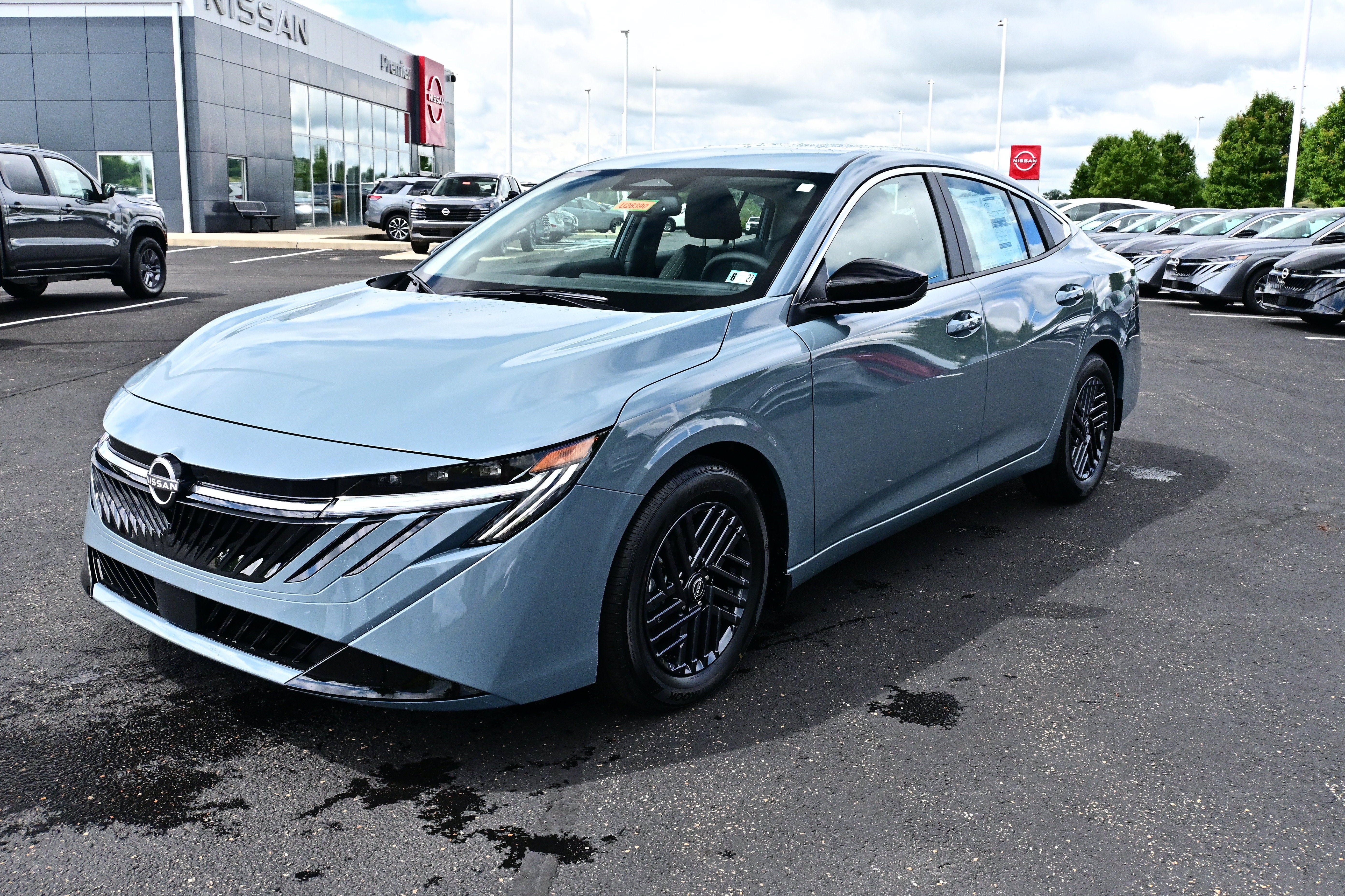 New 2026 Nissan Sentra SV FWD image 4