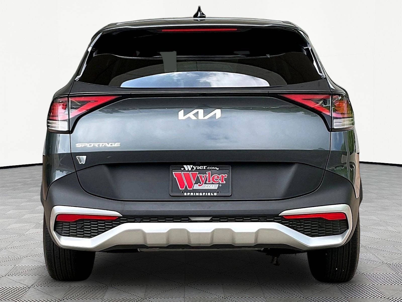 Used 2023 Kia Sportage LX FWD image 5
