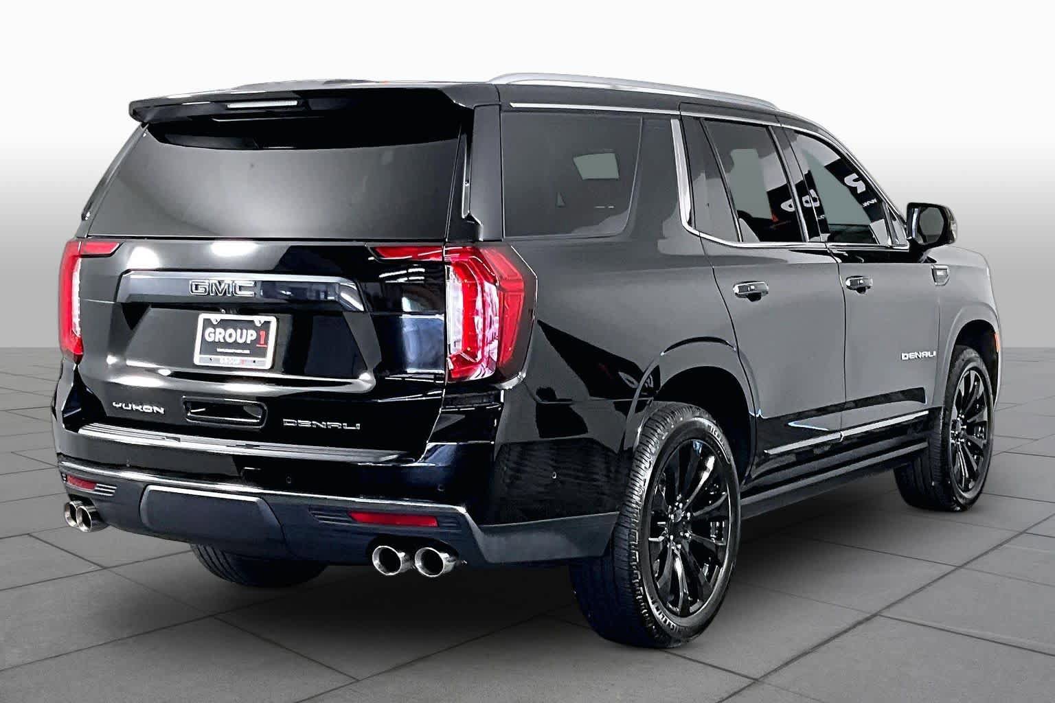 Used 2023 GMC Yukon Denali Ultimate AWD/4WD image 13