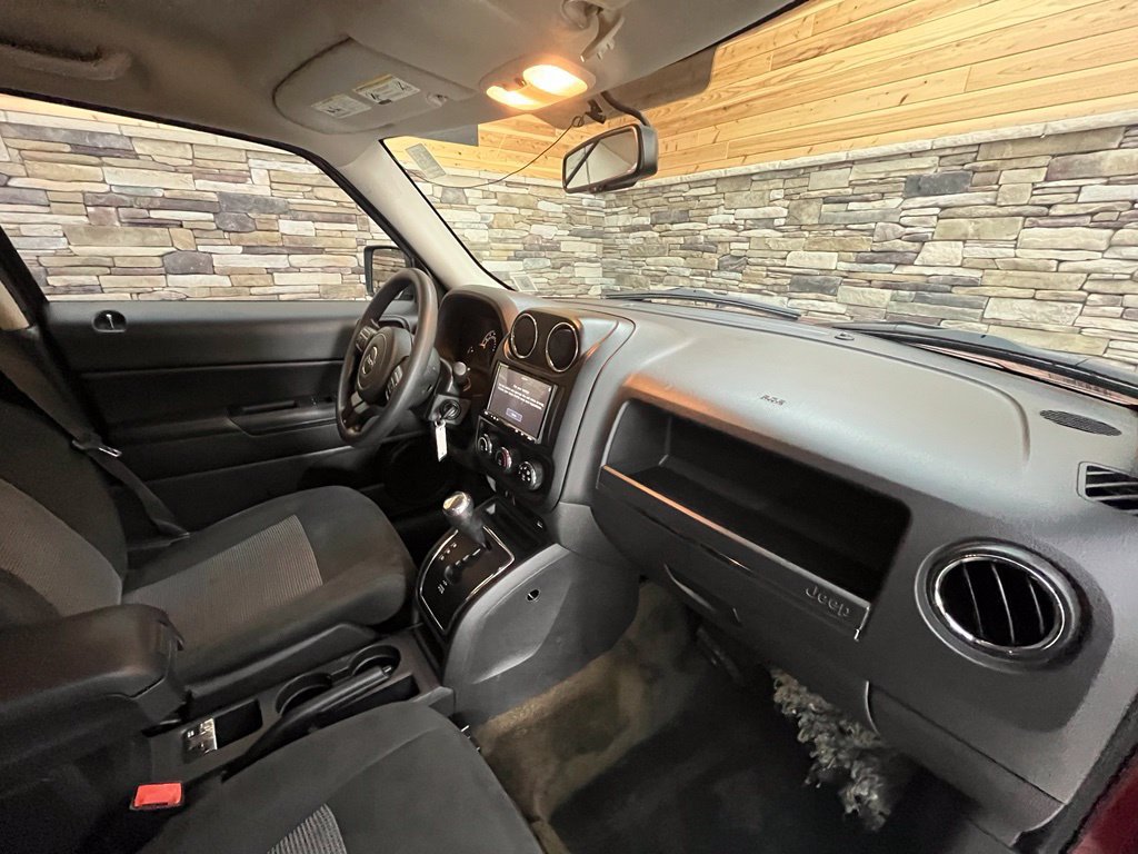 Used 2017 Jeep Patriot Sport w/ Power Value Group AWD/4WD image 20