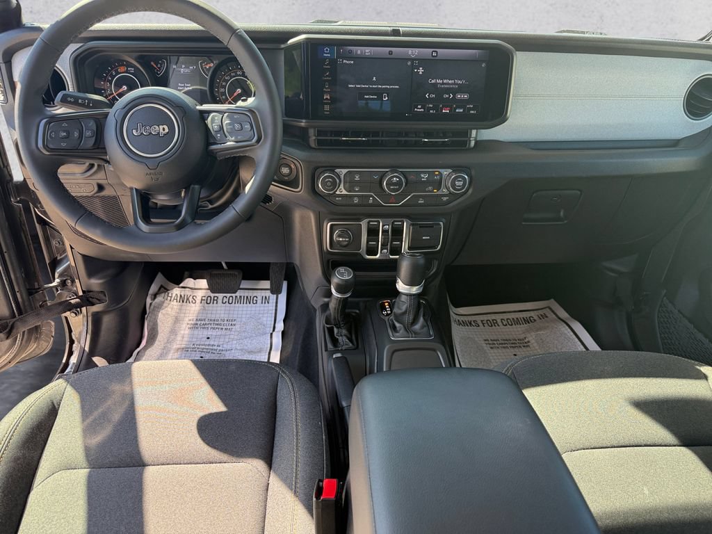 Used 2025 Jeep Wrangler Unlimited Sport AWD/4WD image 10