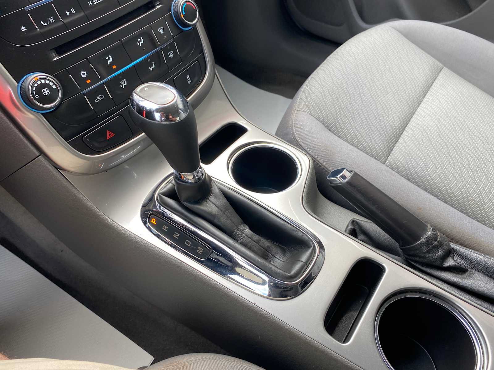 Used 2015 Chevrolet Malibu LS FWD image 17