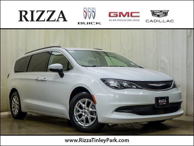 Used 2021 Chrysler Voyager Lxi FWD image 1