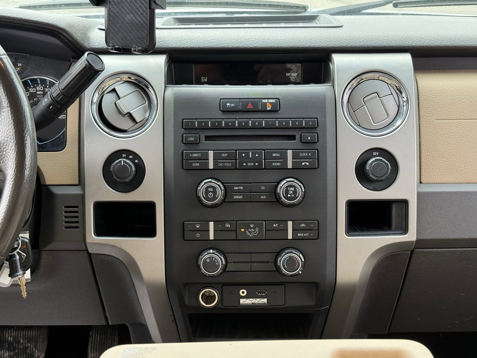 Used 2011 Ford F150 XLT w/ XLT Chrome Pkg image 18