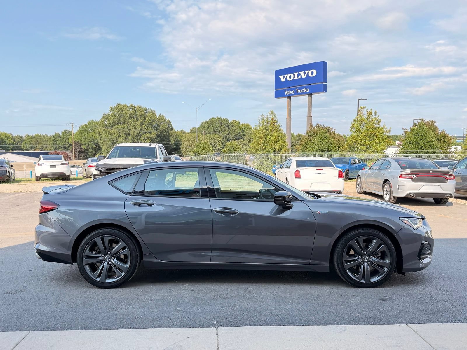 Used 2022 Acura TLX w/ A-SPEC Pkg FWD image 5