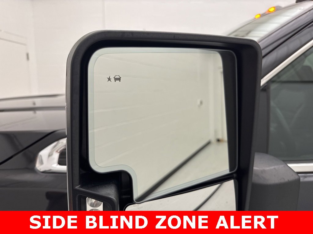 Used 2020 GMC Sierra 3500 Denali w/ Denali Ultimate Package image 12