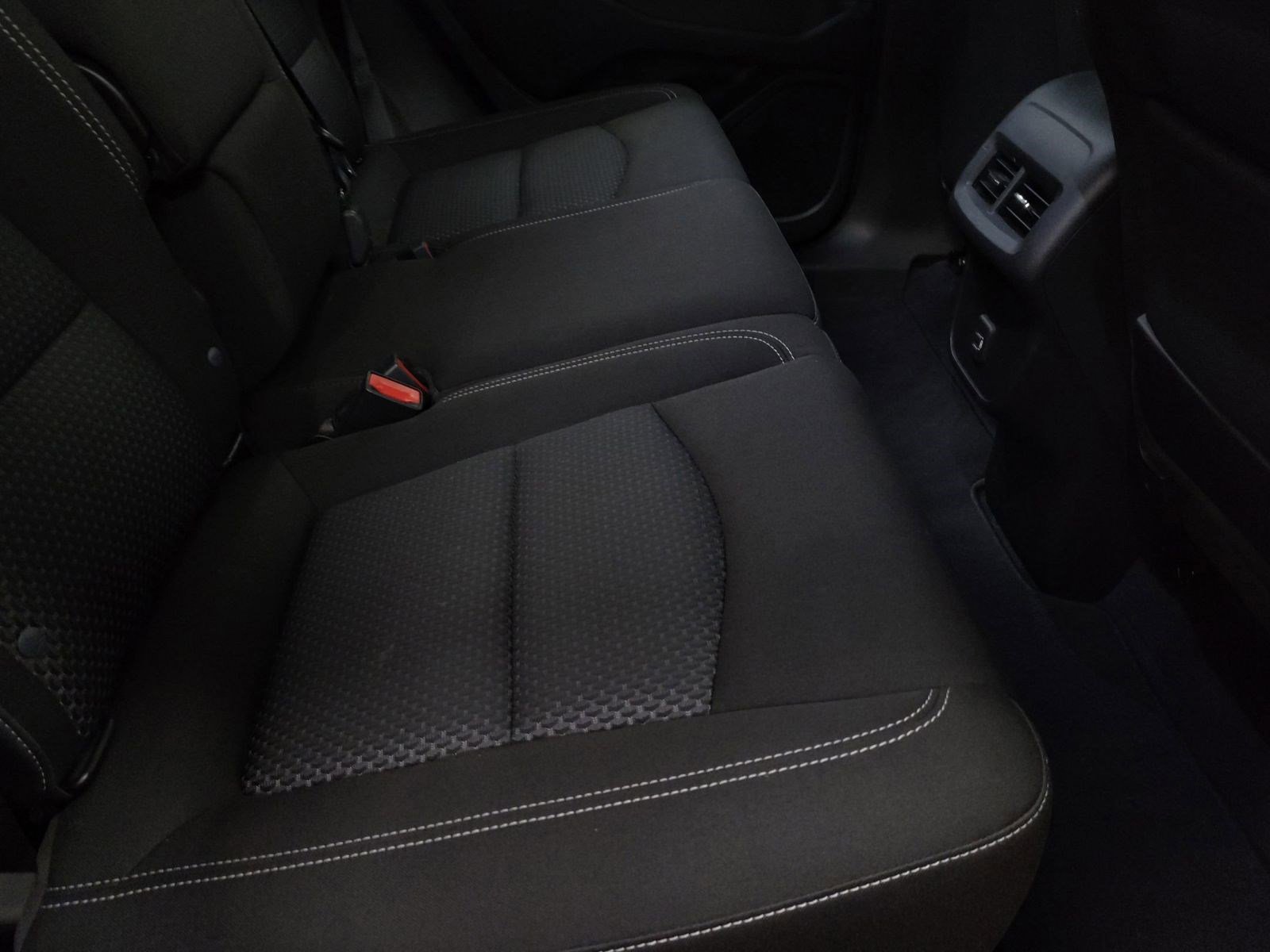 Used 2022 GMC Terrain SLE w/ Driver Convenience Package image 25