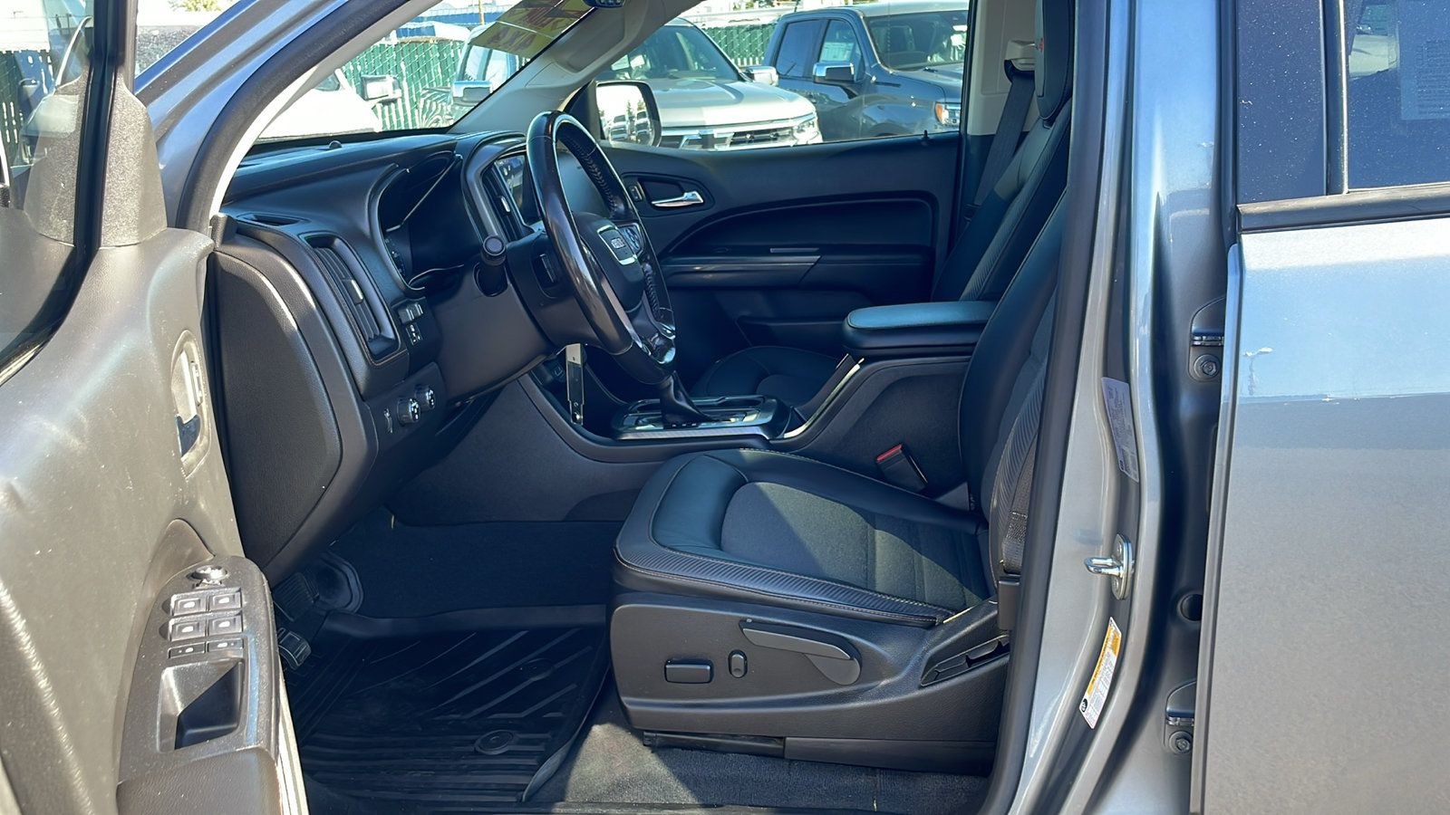 Used 2022 GMC Canyon AT4 AWD/4WD image 28