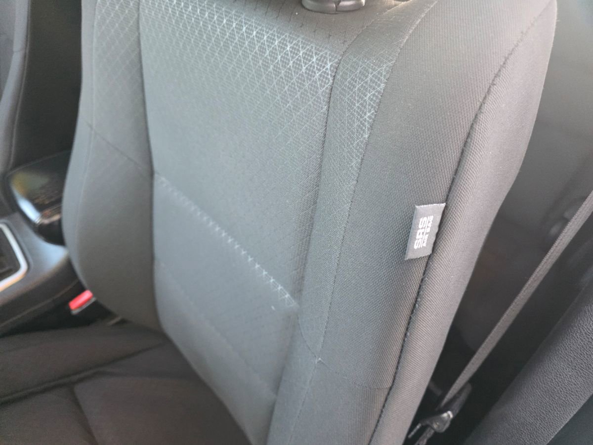 Used 2018 Jeep Grand Cherokee Laredo image 25