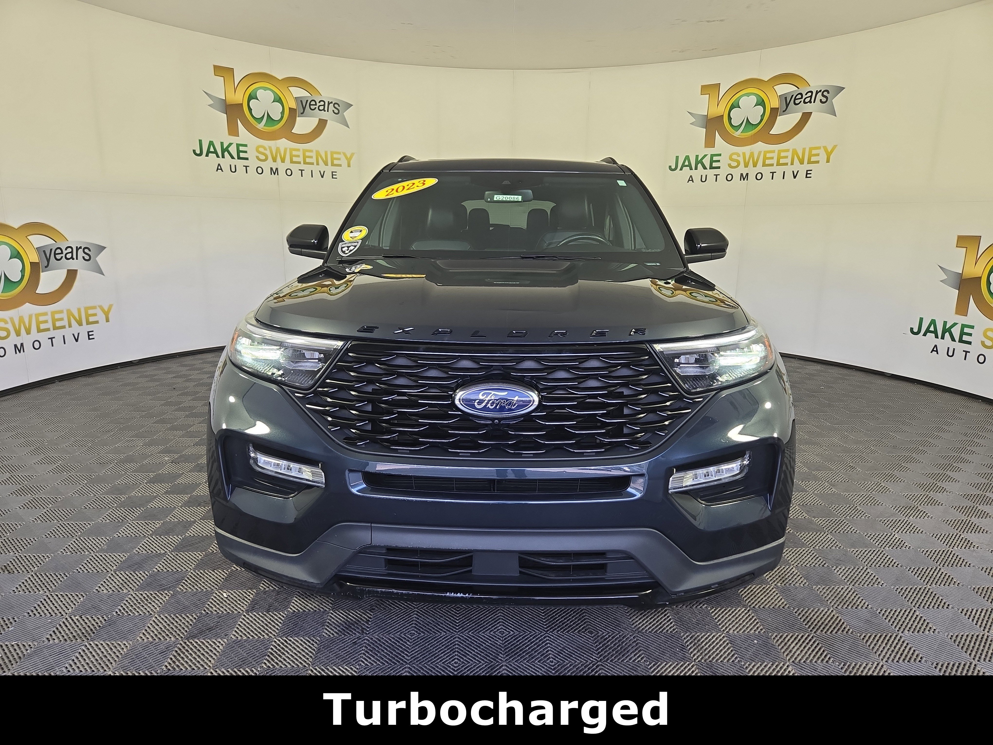 Used 2023 Ford Explorer ST-Line w/ Class IV Trailer Tow Package AWD/4WD image 2