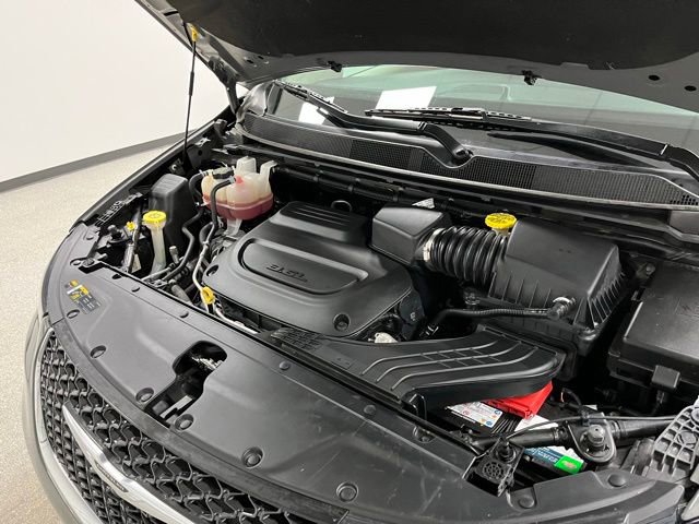 Used 2023 Chrysler Pacifica Limited FWD image 66