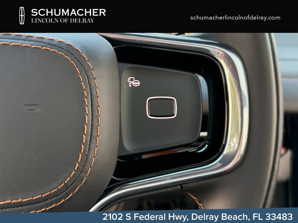 New 2026 Lincoln Navigator L Black Label AWD/4WD image 21