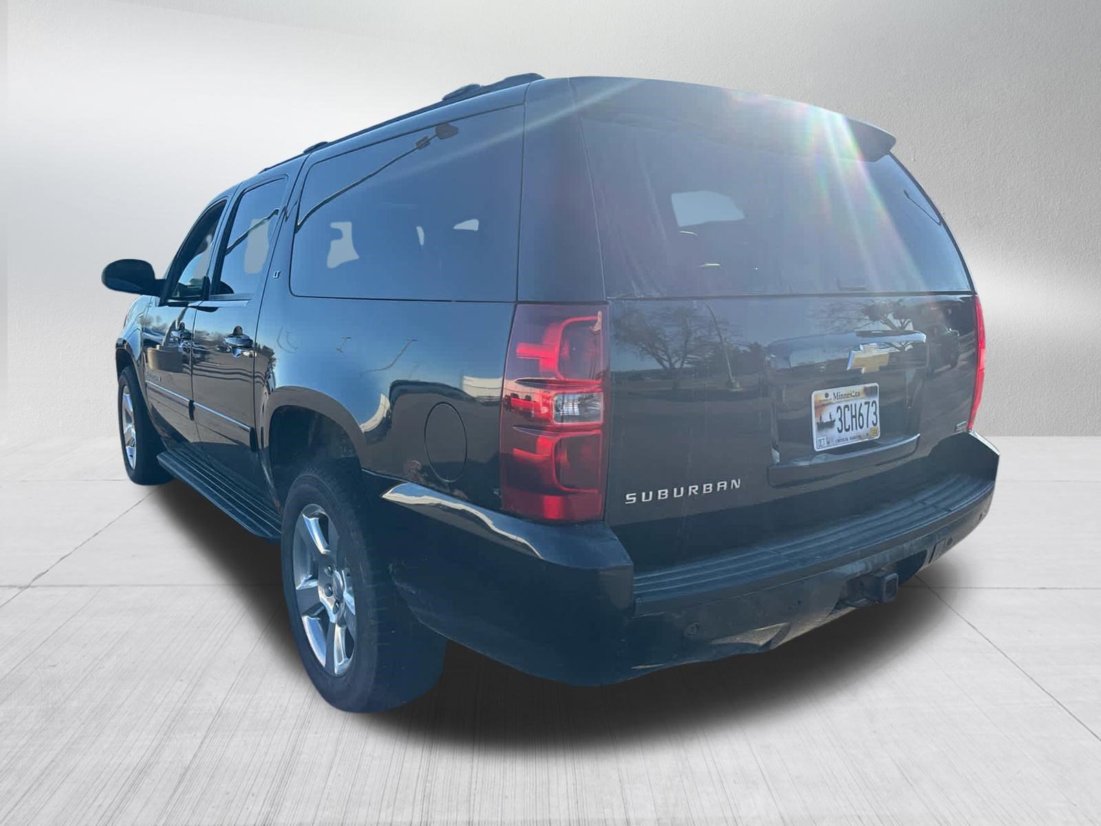 Used 2011 Chevrolet Suburban LT w/ Luxury Package image 5