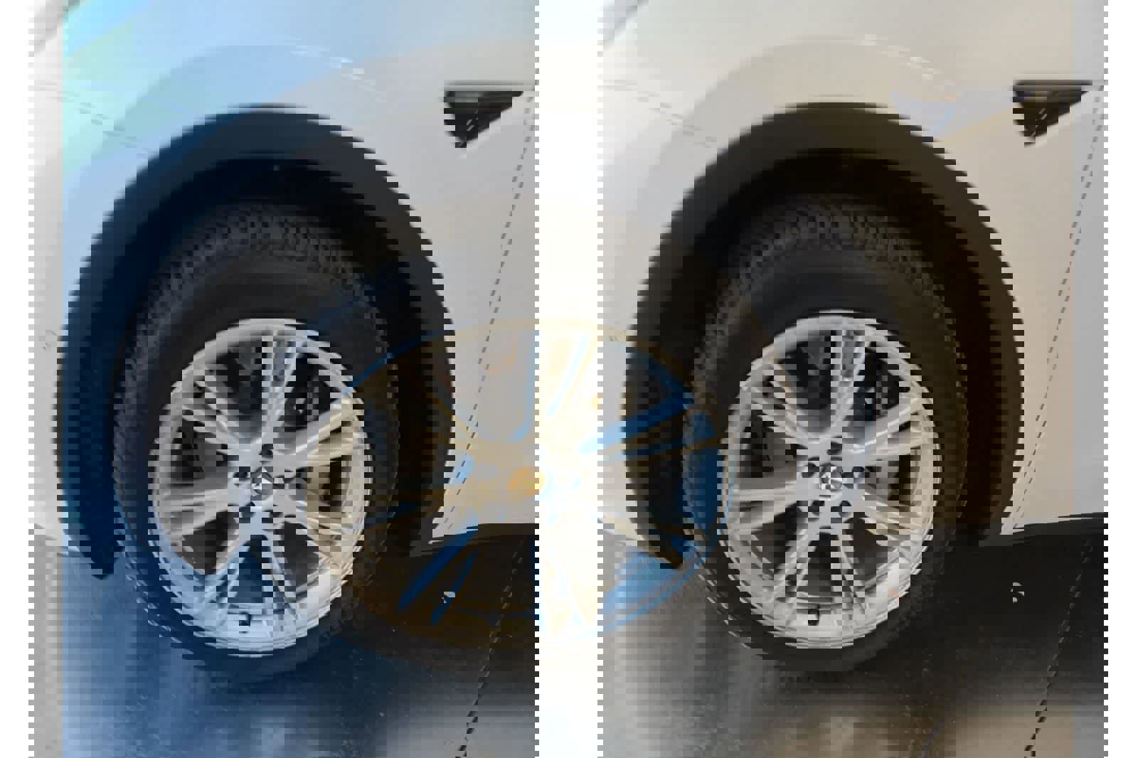 Used 2021 Tesla Model Y Long Range image 3