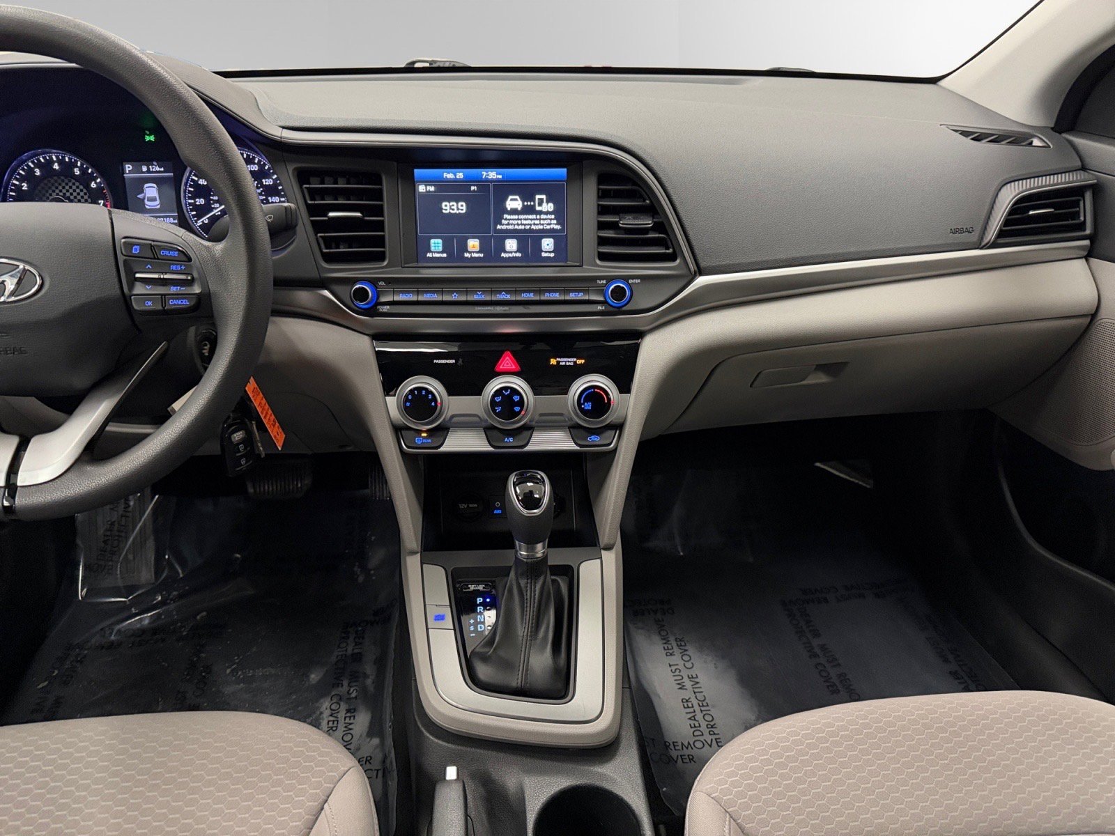 Used 2019 Hyundai Elantra SEL image 11