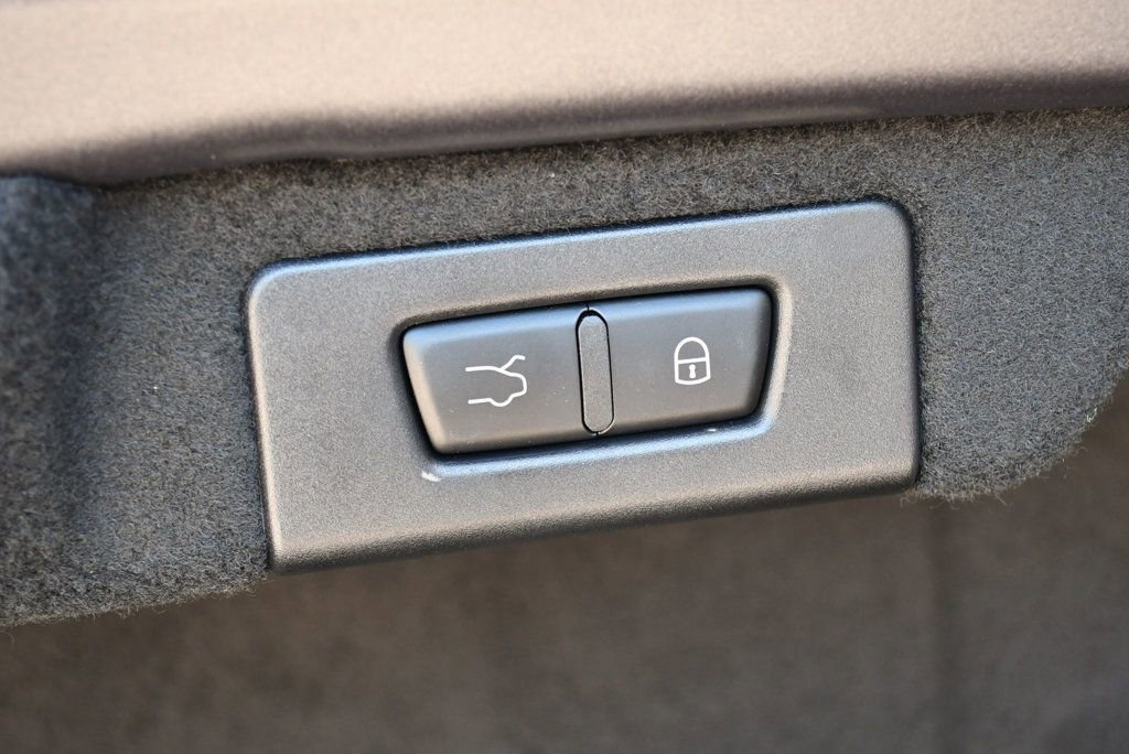 Used 2019 Maserati Quattroporte S image 17