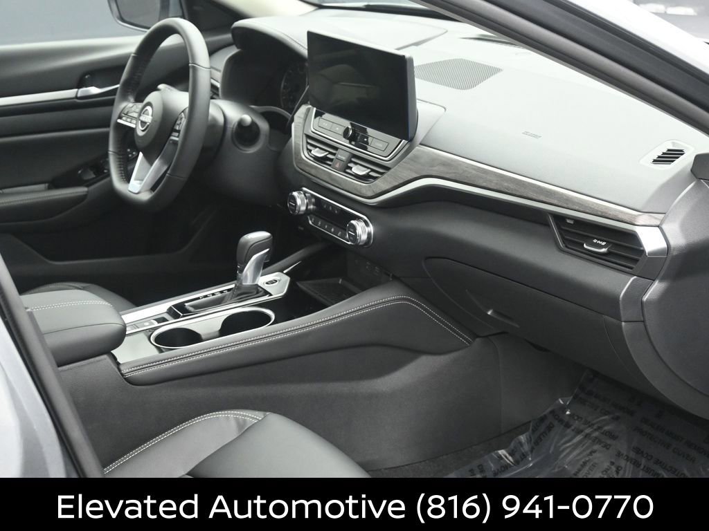 Certified 2025 Nissan Altima 2.5 SL FWD image 6