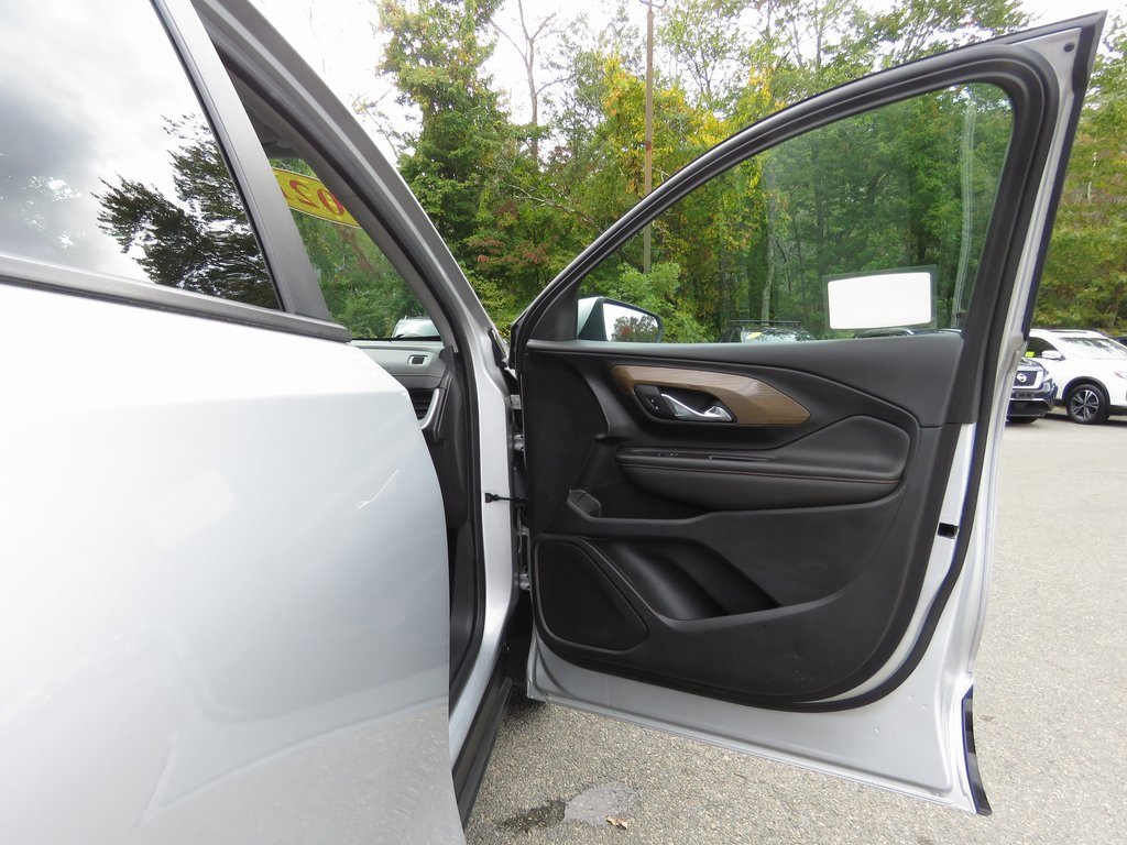 Used 2021 GMC Terrain SLE image 13
