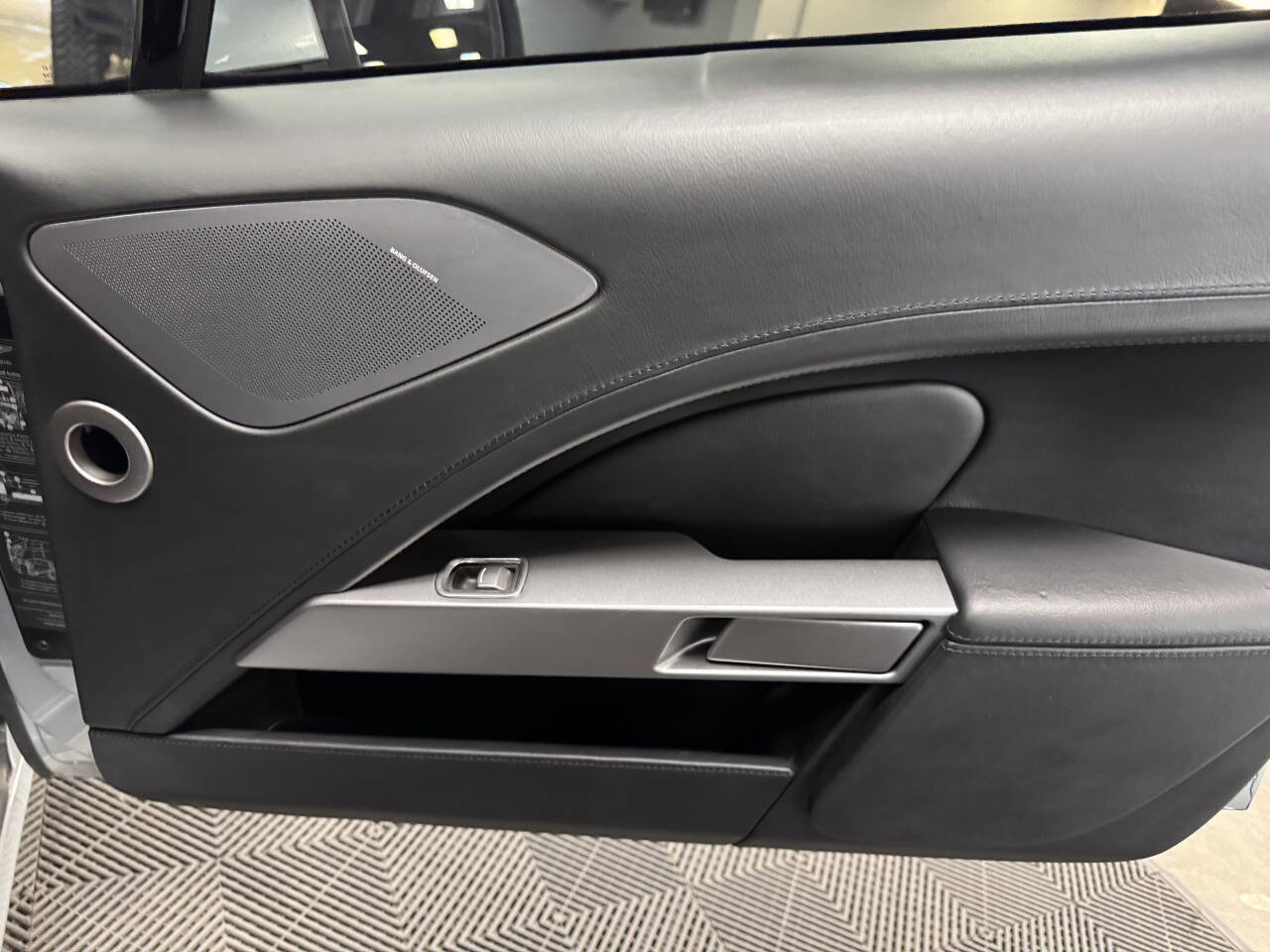 Used 2011 Aston Martin Rapide image 54