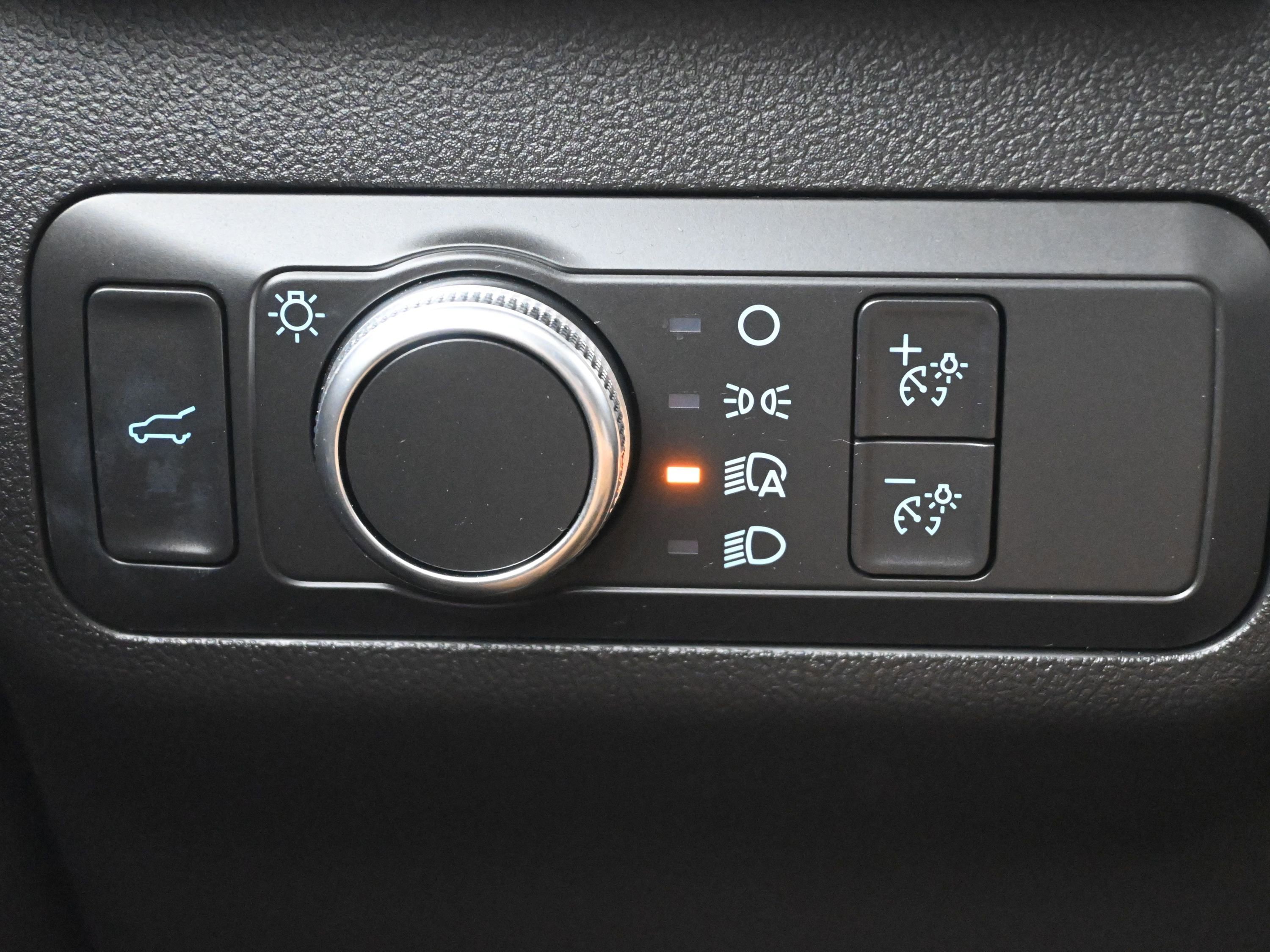 Used 2022 Ford Escape SE w/ Convenience Package image 12