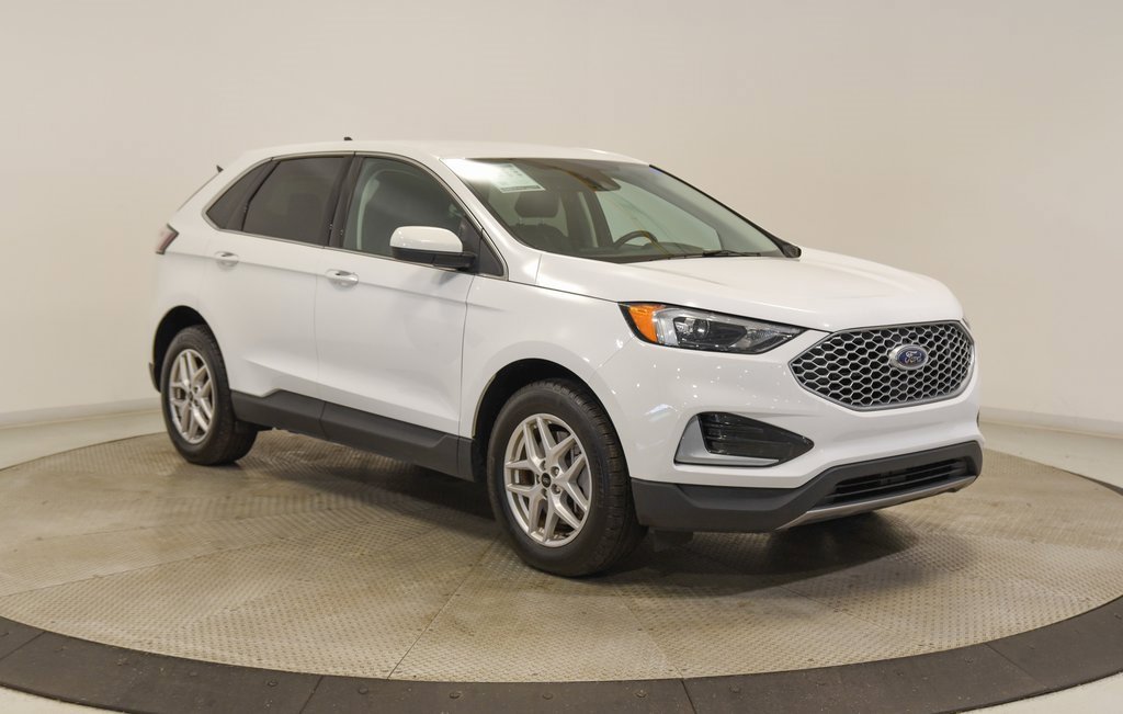 Used 2024 Ford Edge SEL image 6