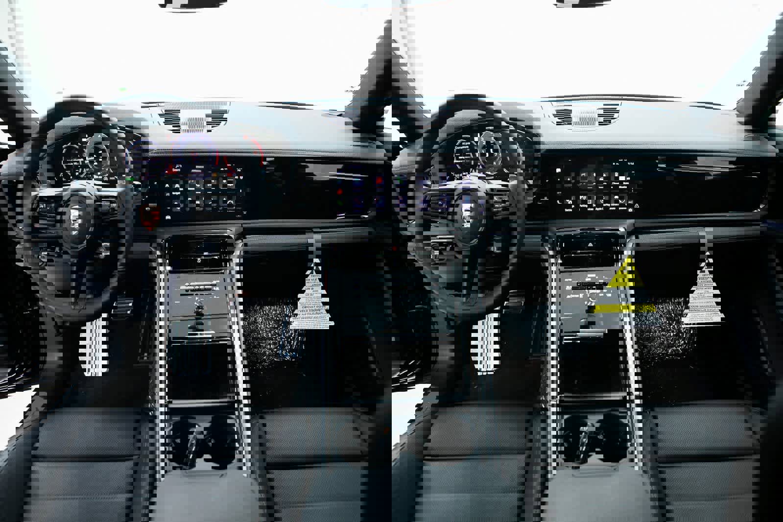 New 2025 Porsche Panamera 4 image 13