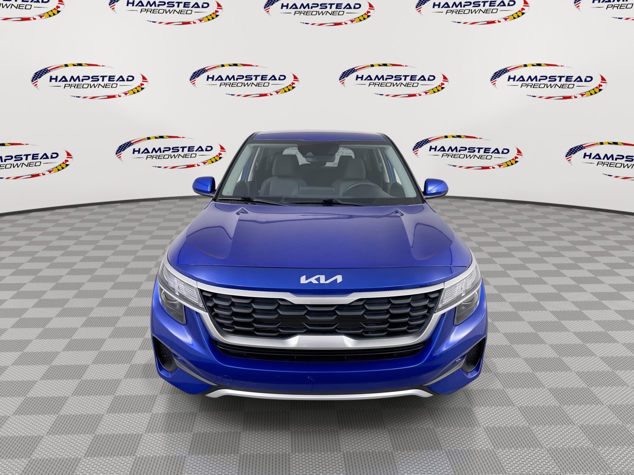 Used 2023 Kia Seltos LX AWD/4WD image 3