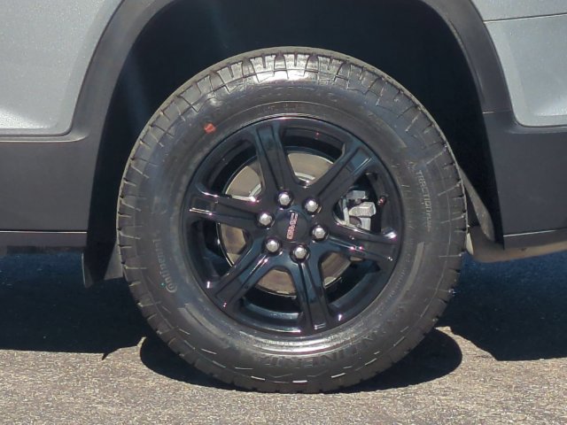 Used 2023 GMC Acadia AT4 w/ Technology Package AWD/4WD image 39