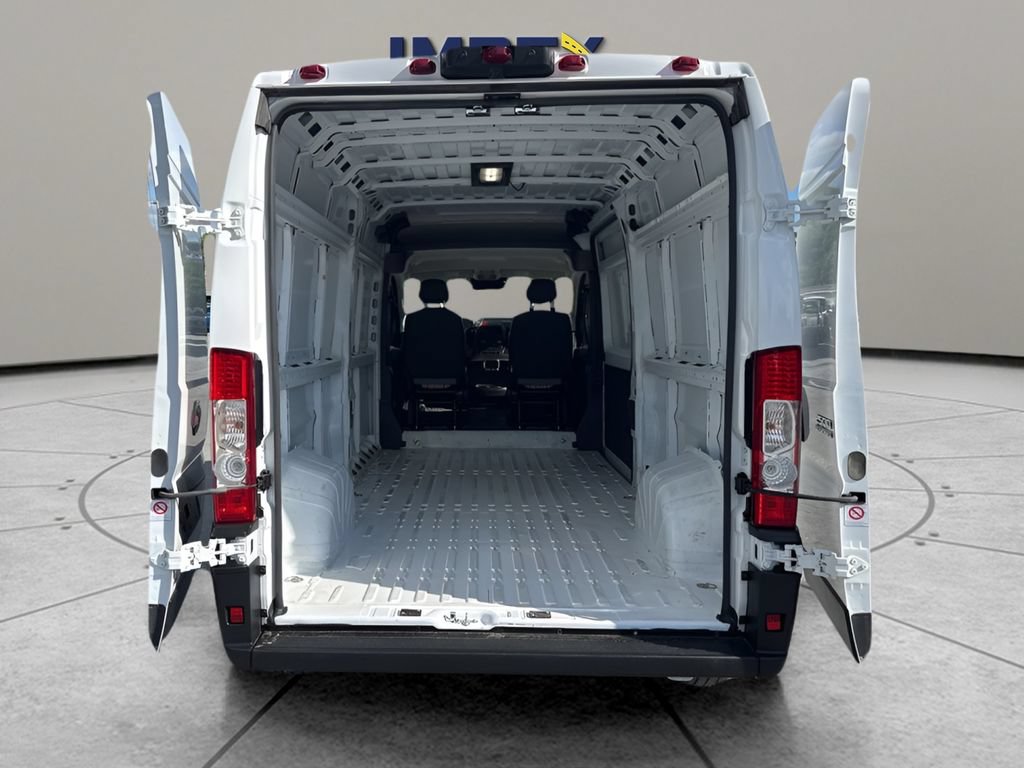 Used 2026 RAM ProMaster 2500 w/ Convenience Group FWD image 17