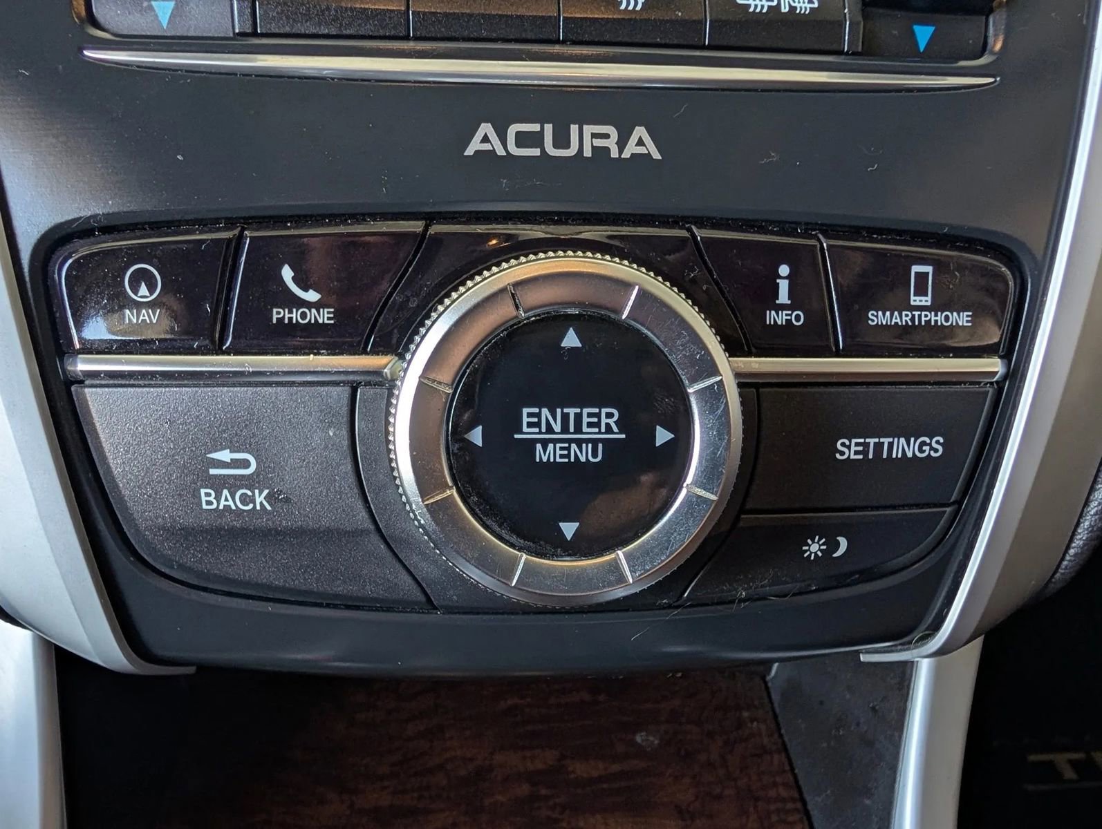 Used 2018 Acura TLX V6 w/ Technology Package FWD image 39