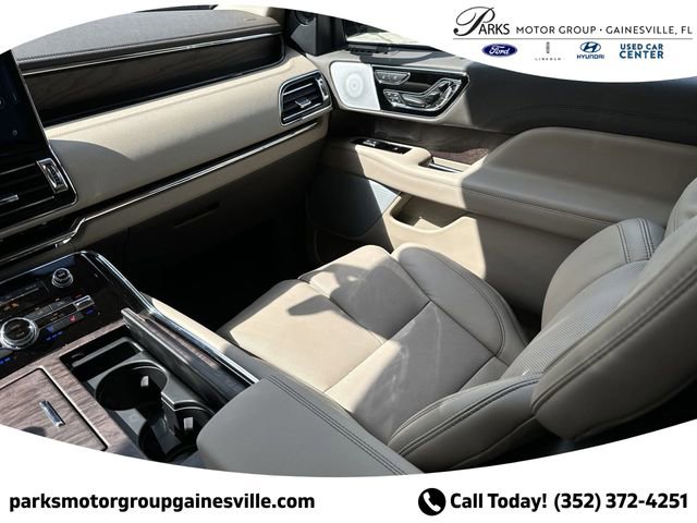 New 2024 Lincoln Navigator L Reserve AWD/4WD image 14