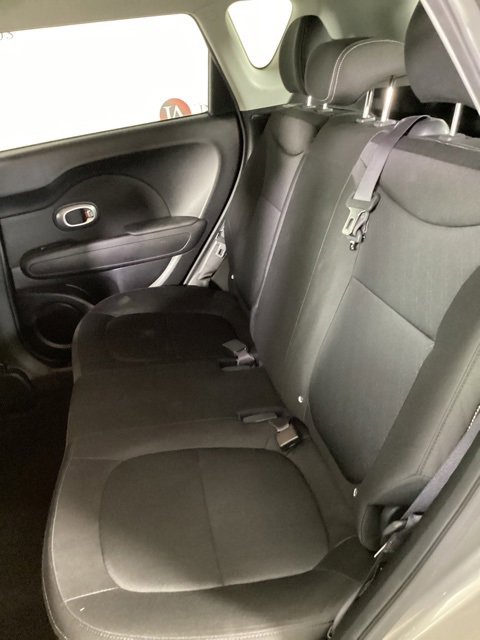 Used 2016 Kia Soul image 9