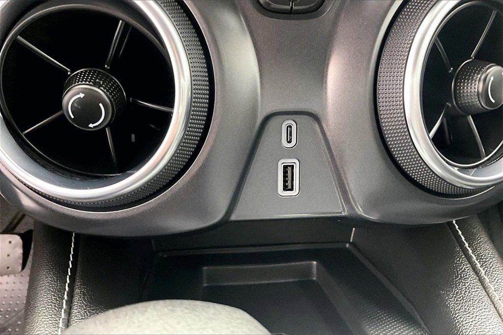 Used 2023 Chevrolet Blazer LT w/ Convenience Package image 32