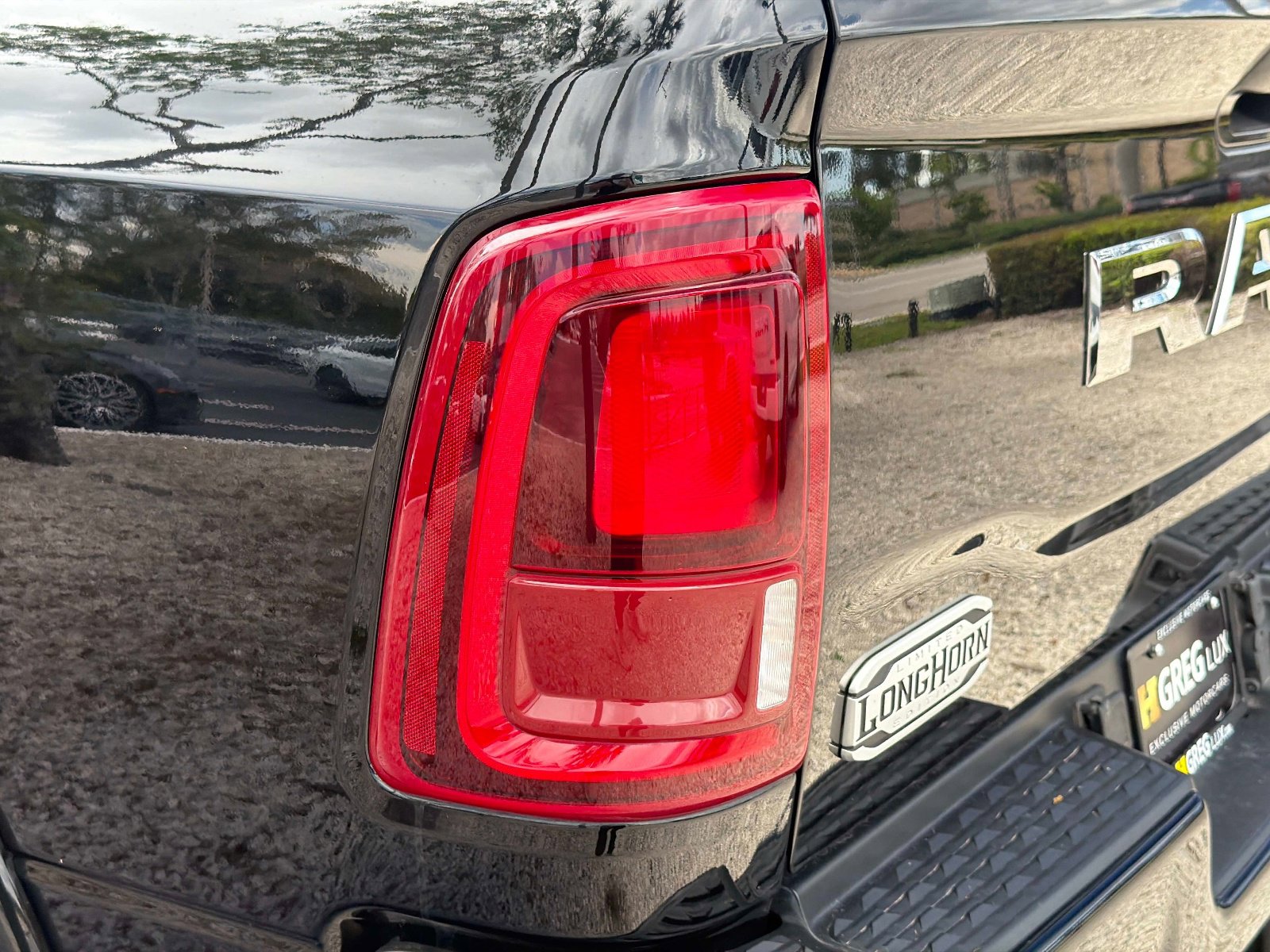 Used 2025 RAM 3500 Longhorn AWD/4WD image 15