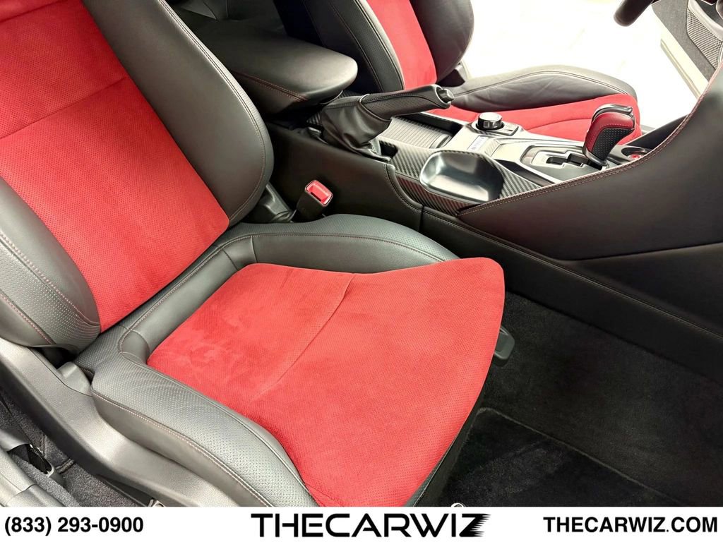 Used 2018 Nissan GT-R NISMO AWD/4WD image 96