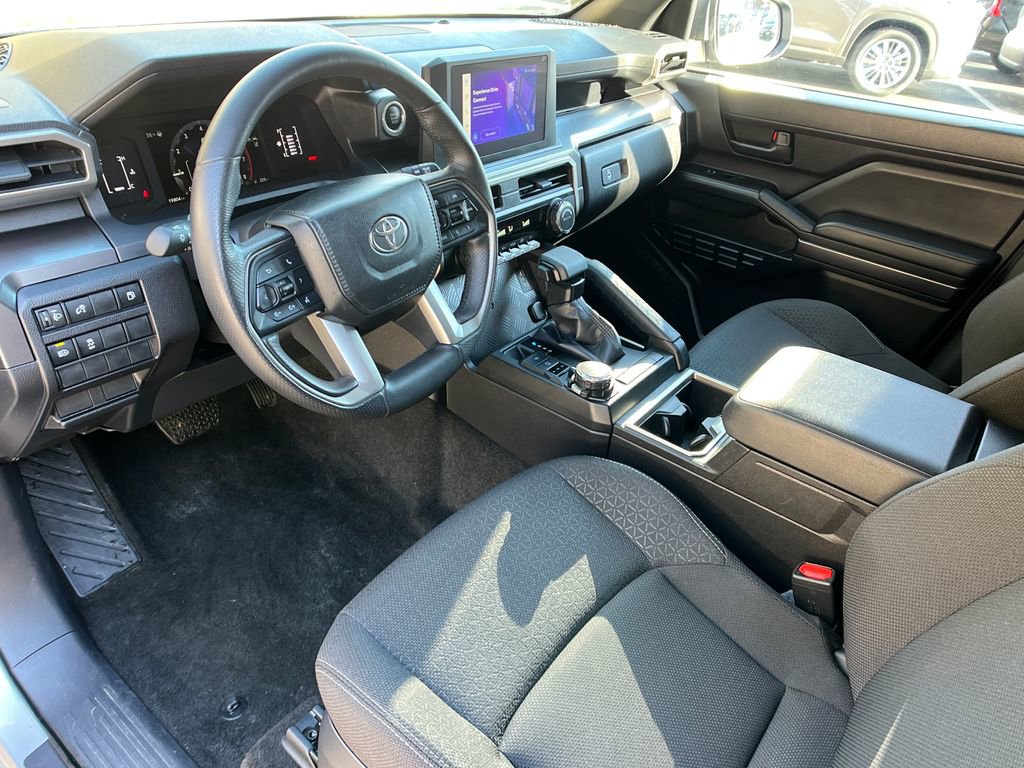 Used 2025 Toyota 4Runner SR5 AWD/4WD image 10