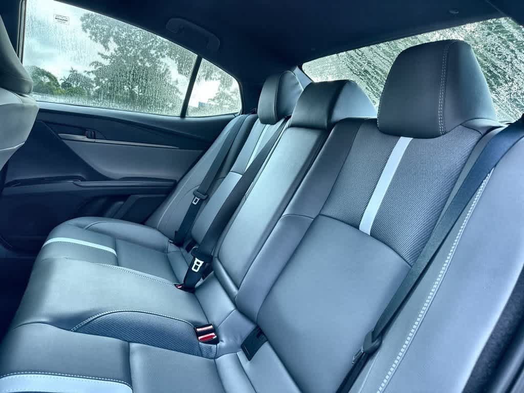 Used 2025 Toyota Camry SE FWD image 22