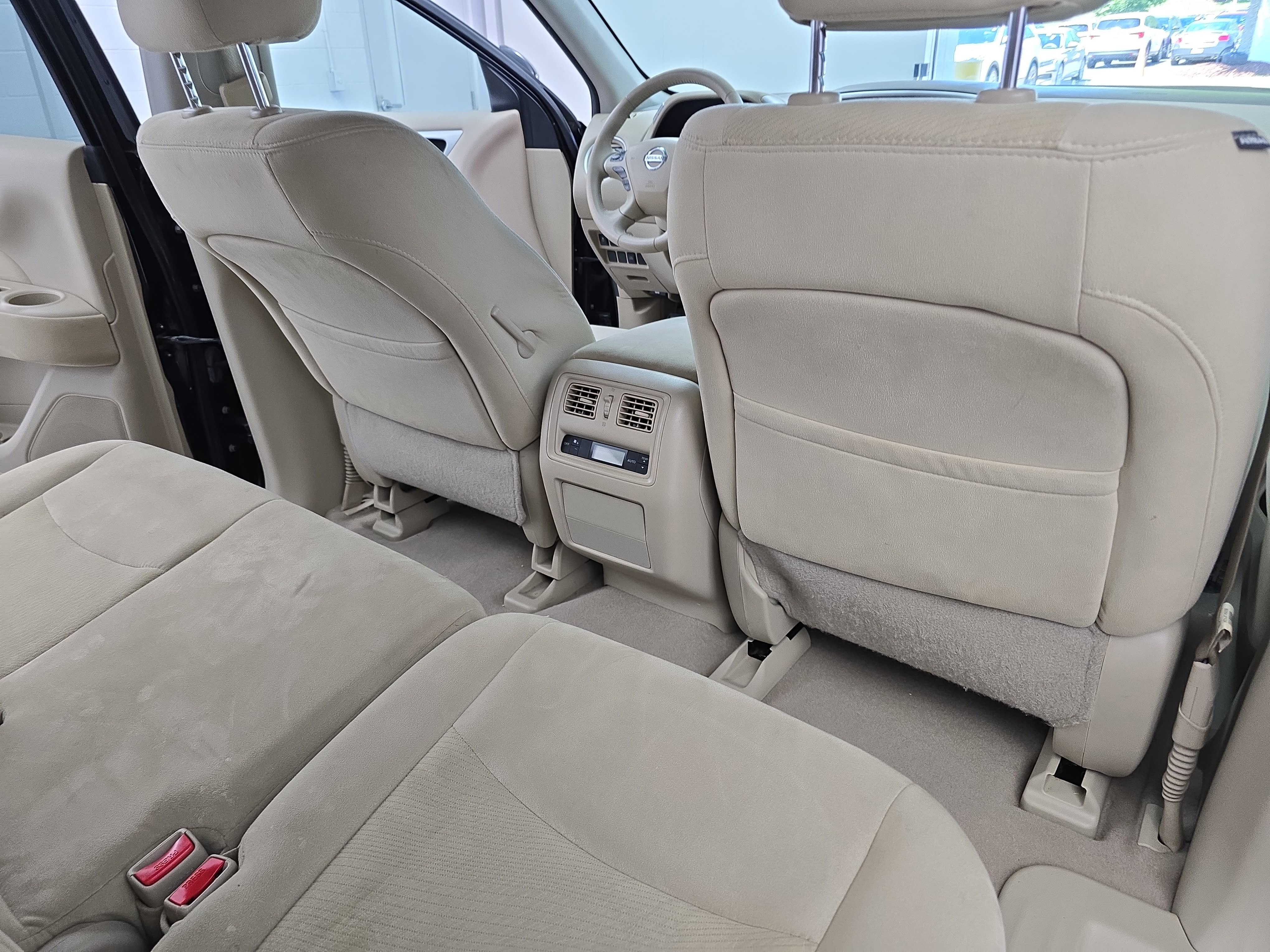 Used 2014 Nissan Pathfinder SV FWD image 11