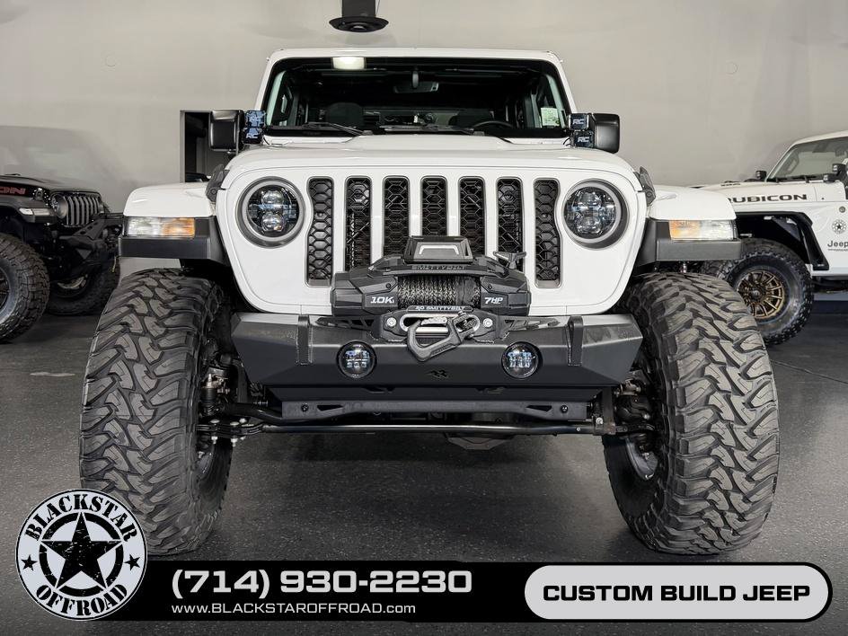 Used 2023 Jeep Gladiator Rubicon w/ Trailer Tow Package AWD/4WD image 3