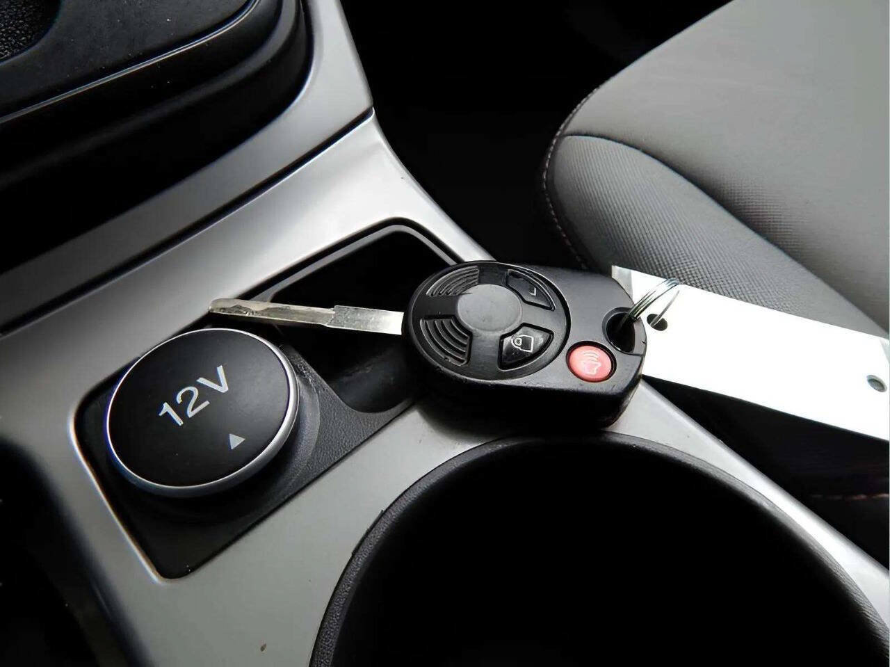 Used 2016 Ford Escape SE AWD/4WD image 16