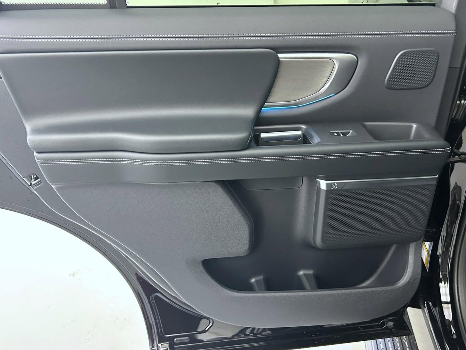 New 2026 Ford Expedition Platinum w/ Driver's Package image 22