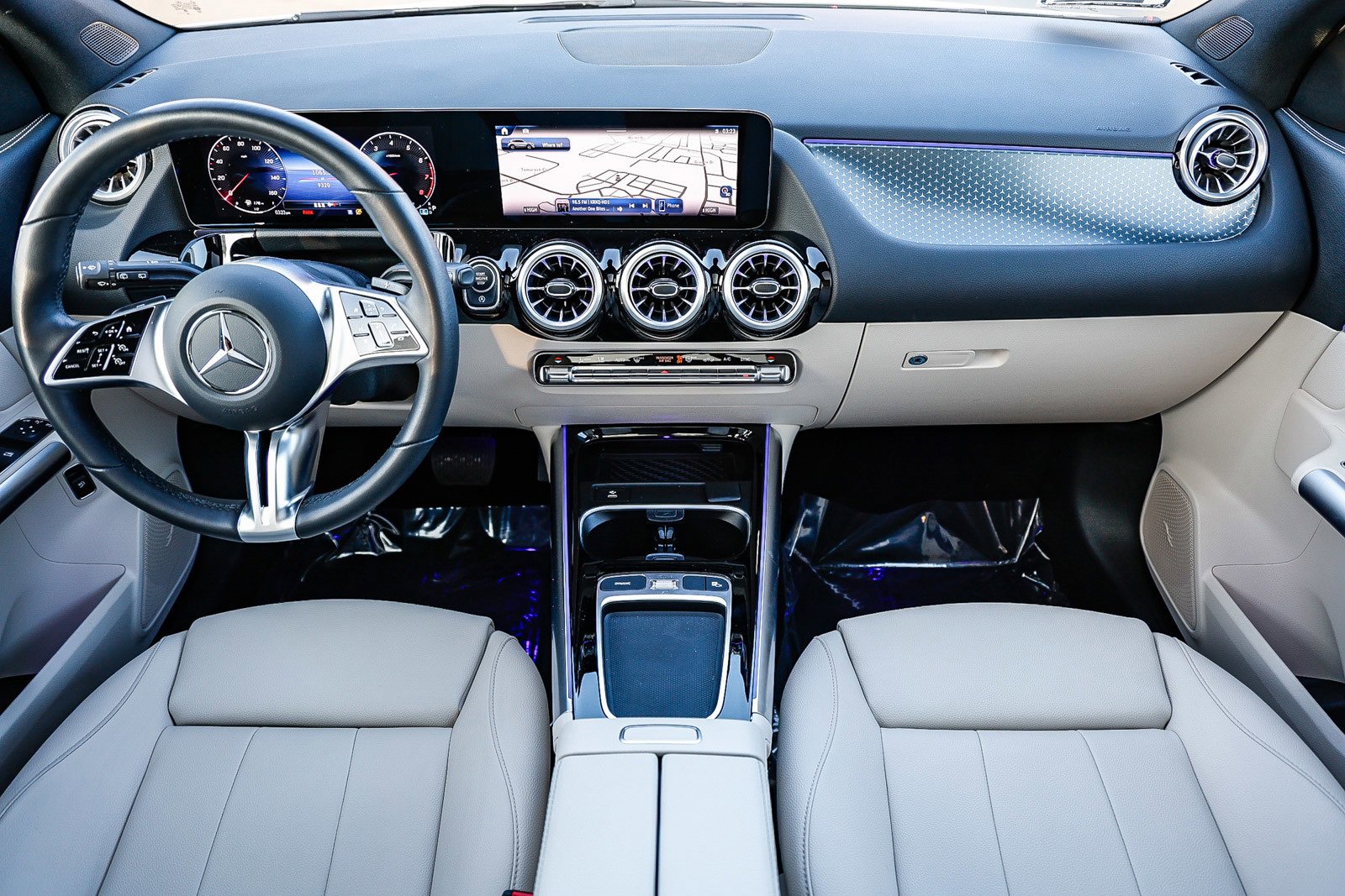 Certified 2025 Mercedes-Benz GLA 250 4MATIC image 10