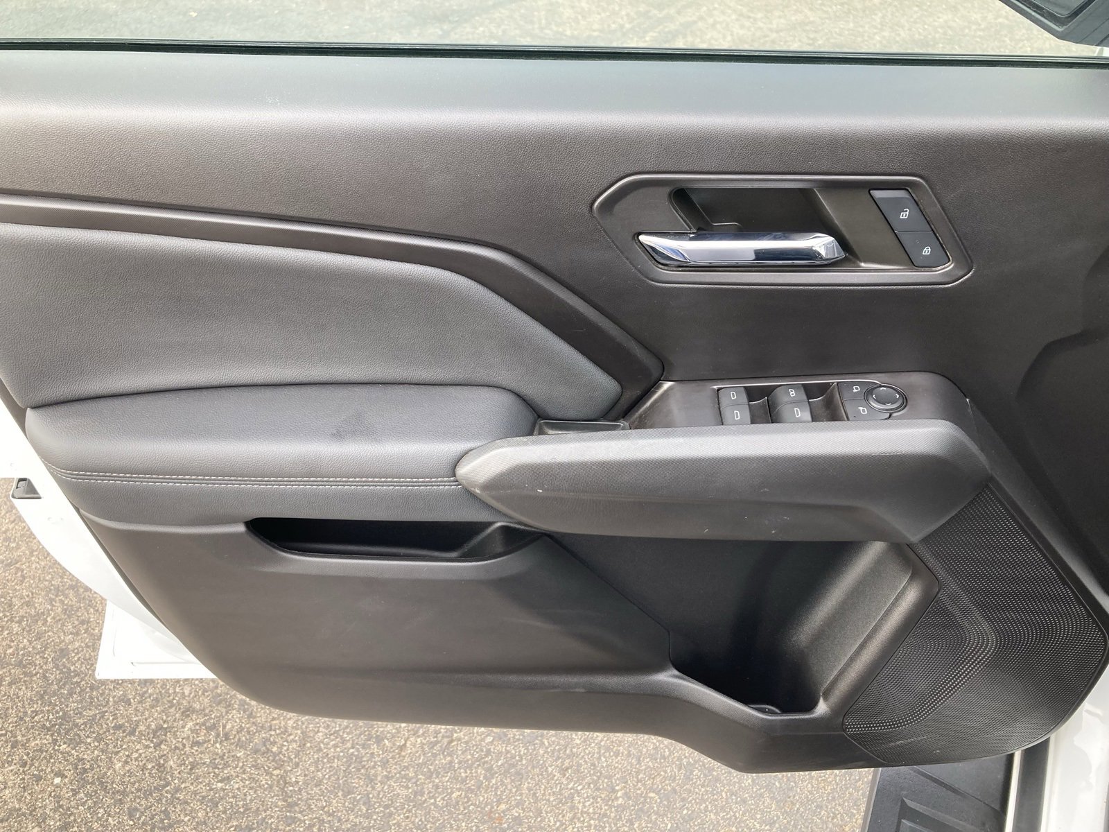 Used 2024 Chevrolet Colorado LT w/ LT Convenience Package II image 12