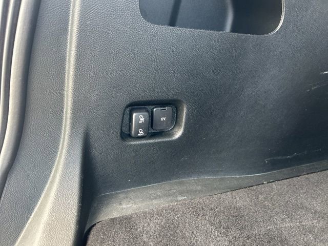 Used 2018 Ford Edge SEL FWD image 13