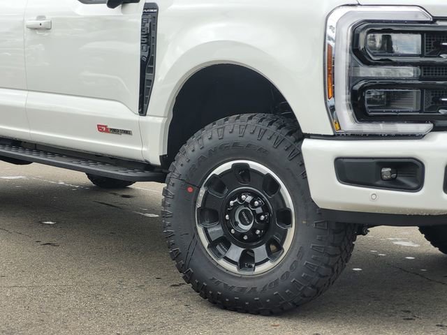 New 2026 Ford F350 Platinum w/ Tremor Off-Road Package image 2