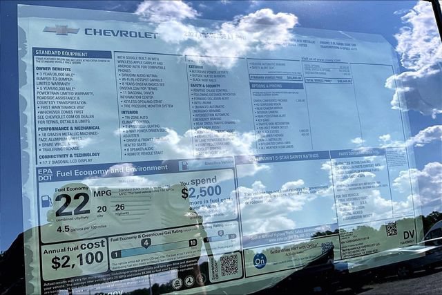 New 2027 Chevrolet Traverse LT w/ Driver Confidence Package FWD image 12