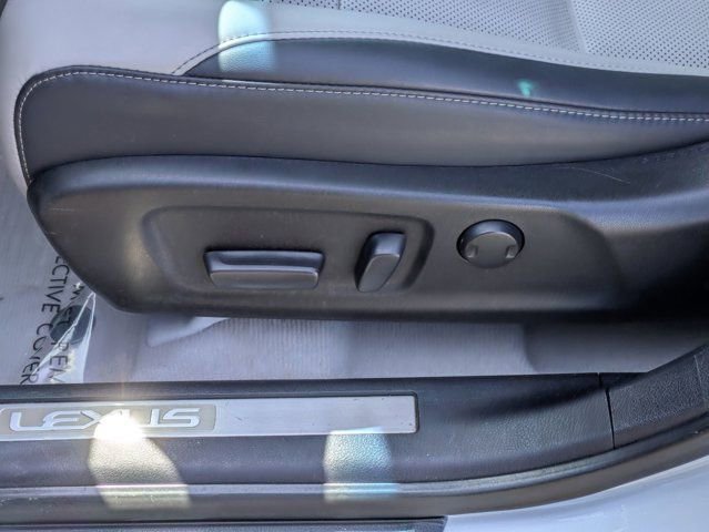 Used 2019 Lexus RX 350 FWD w/ Accessory Package image 17